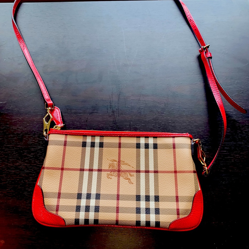 AUTHENTIC BURBERRY CROSSBODY WITH REMOVABLE STRAP!